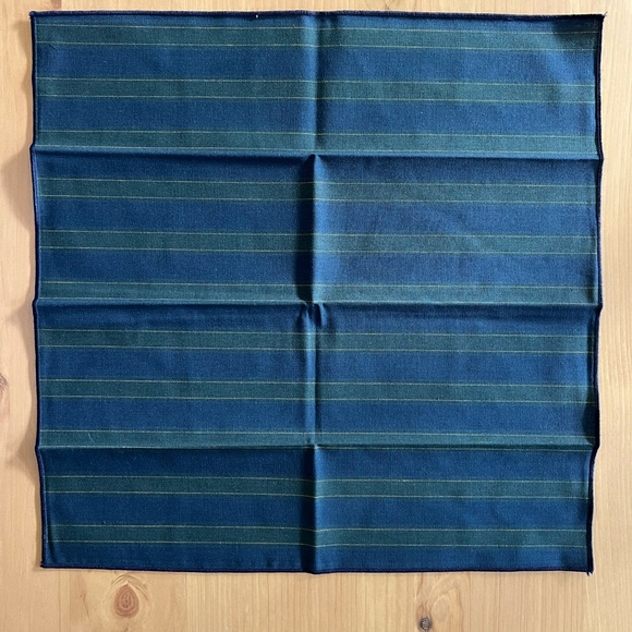 Longaberger Membership Stripe Placemats and Napkins - Picture 3 of 3